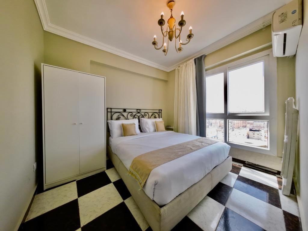 Downtown Sea View Suites İskenderiye Dış mekan fotoğraf