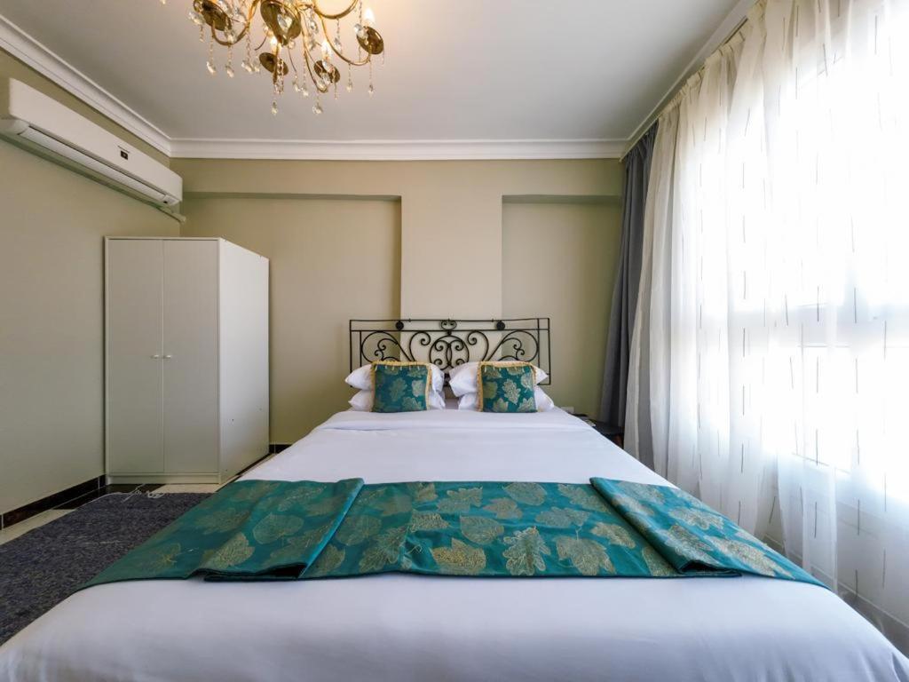 Downtown Sea View Suites İskenderiye Dış mekan fotoğraf
