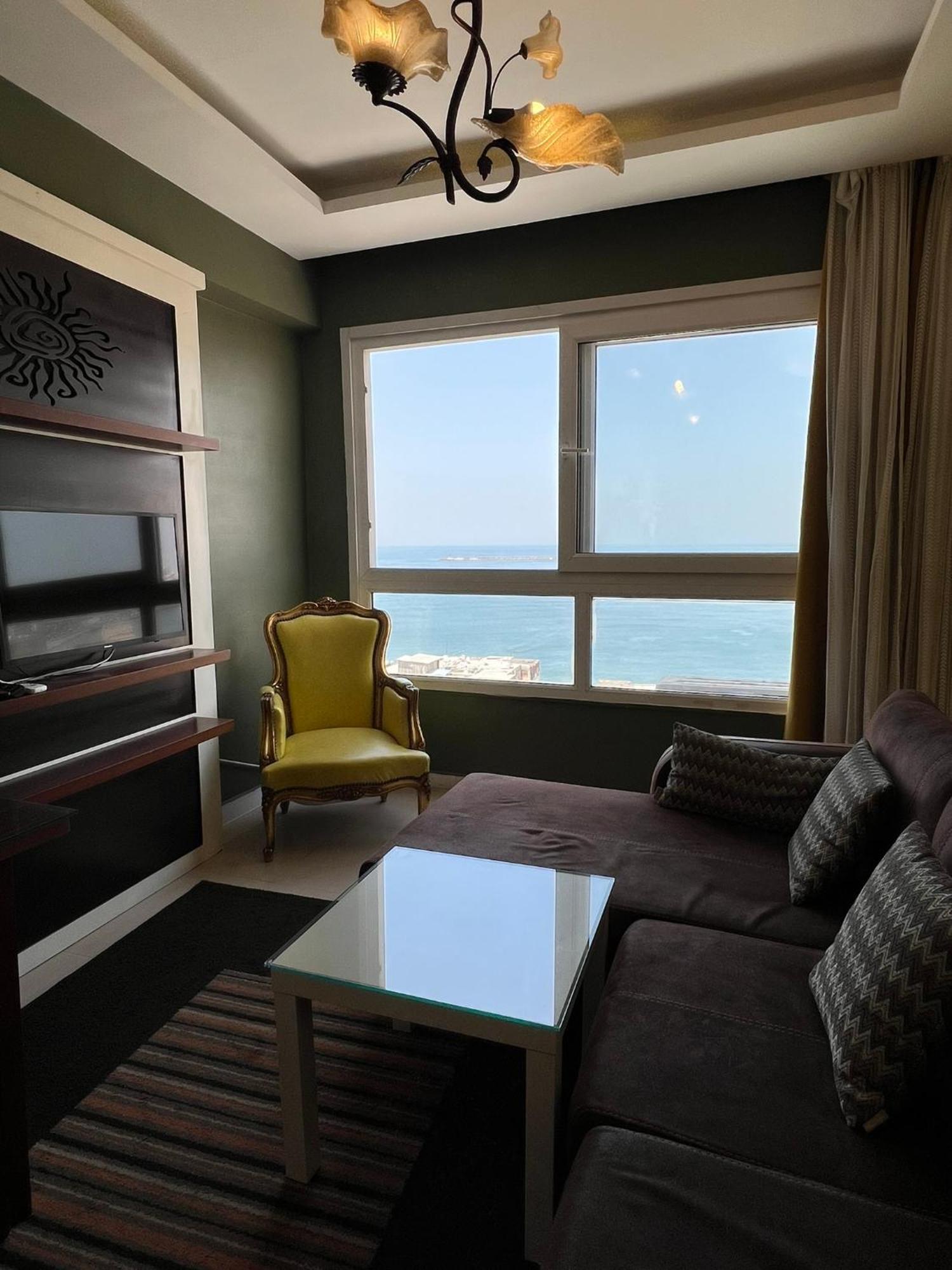 Downtown Sea View Suites İskenderiye Dış mekan fotoğraf