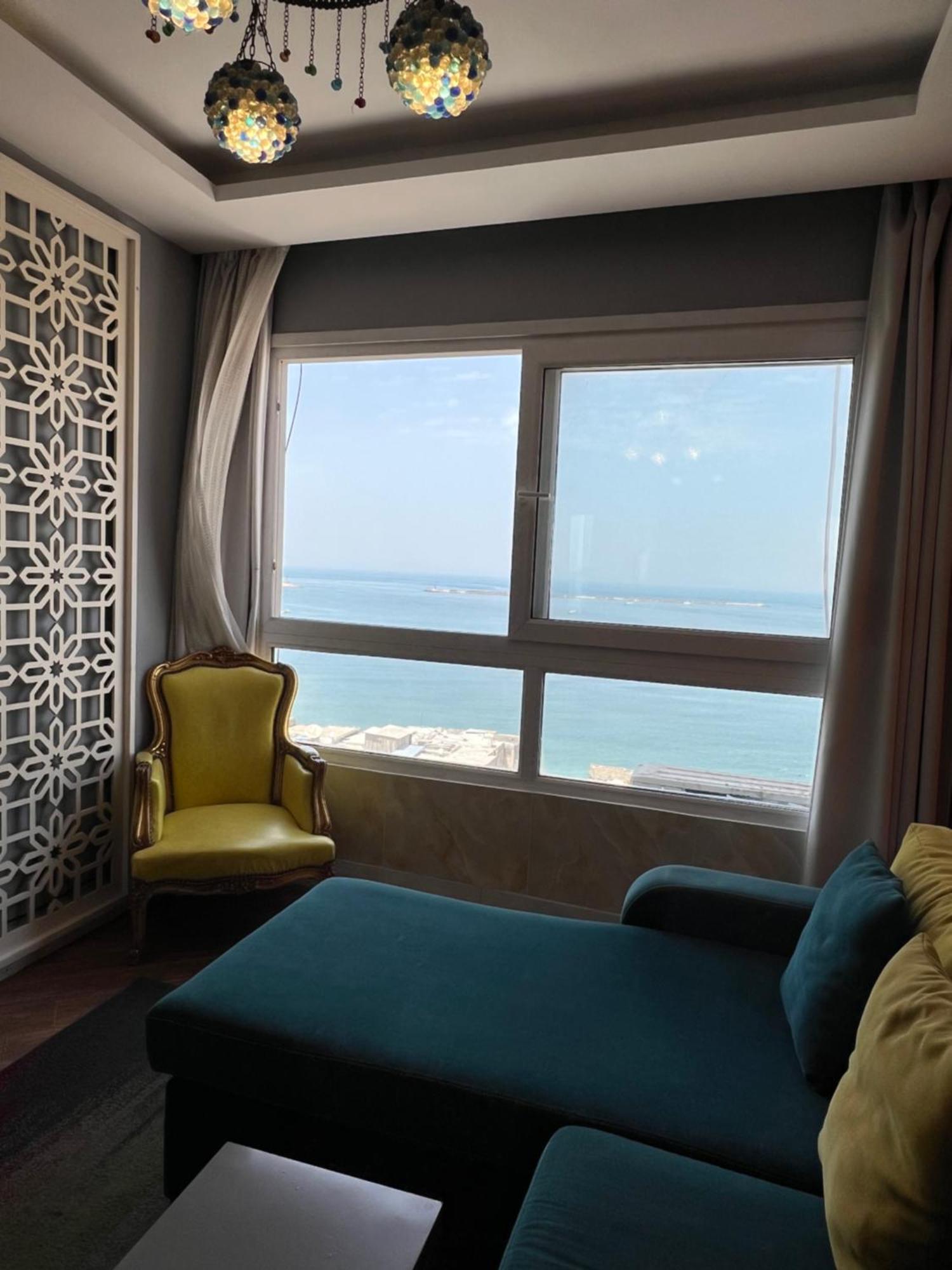 Downtown Sea View Suites İskenderiye Dış mekan fotoğraf